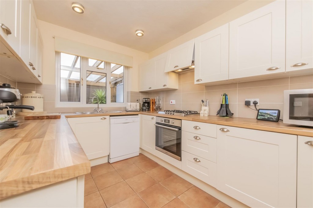 Images for Northampton Road, Broughton EAID:oscarjamesapi BID:2