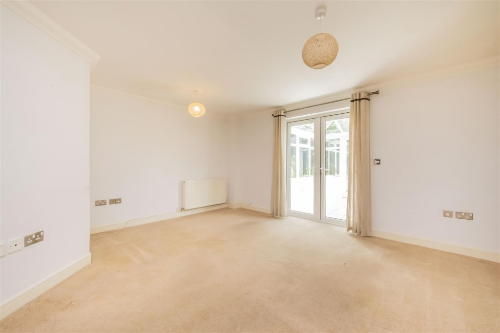 Images for Thistle Drive, Desborough, Kettering EAID:oscarjamesapi BID:2