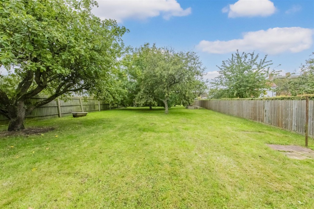 Images for Bedford Road, Brafield On The Green, Northampton EAID:oscarjamesapi BID:1