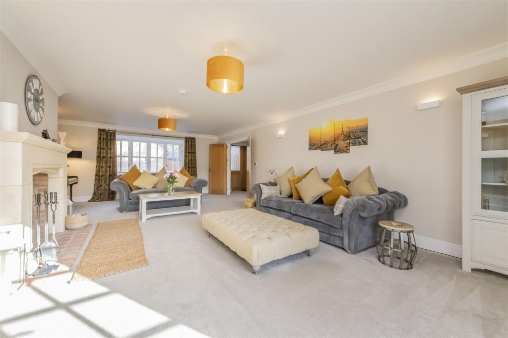 Images for Church Street, Weldon EAID:oscarjamesapi BID:4
