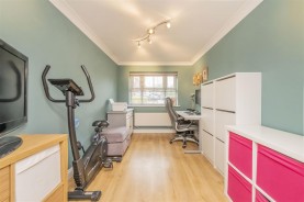 Images for Hollands Drive, Burton Latimer