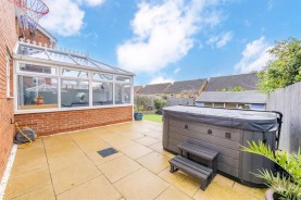 Images for Hollands Drive, Burton Latimer