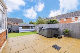 Images for Hollands Drive, Burton Latimer