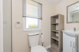 Images for Mallard View, Billing Aquadrome