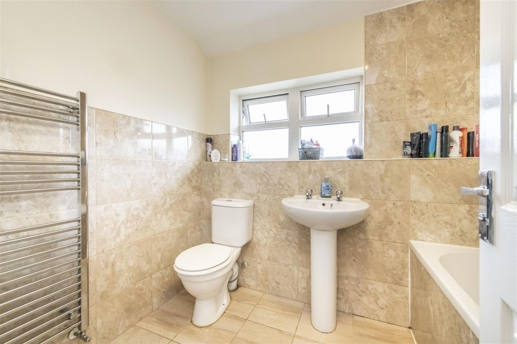 Images for Calder Close, Corby EAID:oscarjamesapi BID:4