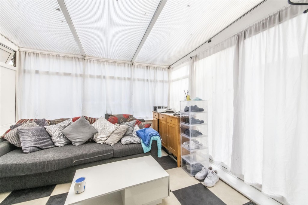 Images for Calder Close, Corby EAID:oscarjamesapi BID:4