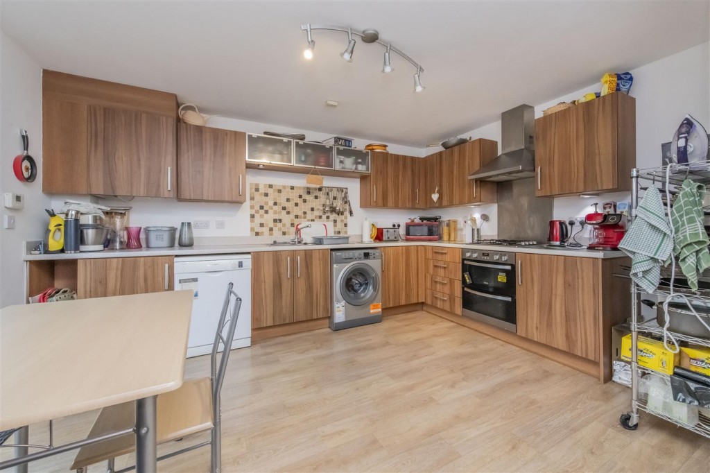 Images for Windermere Drive, Corby EAID:oscarjamesapi BID:4