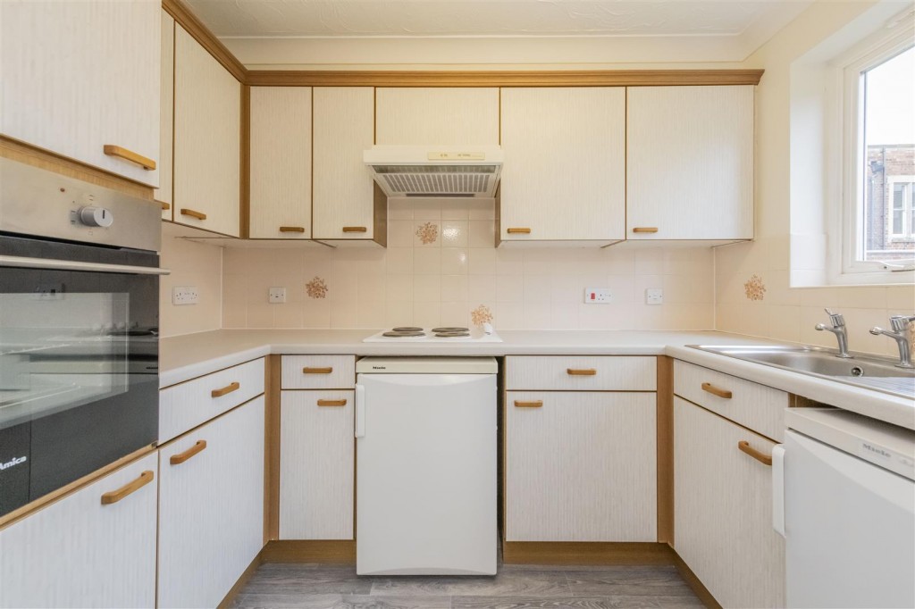 Images for Marshall Court, Market Harborough EAID:oscarjamesapi BID:5