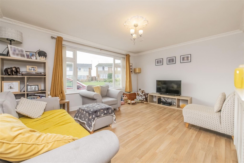 Images for Langley Court, Burton Latimer EAID:oscarjamesapi BID:3