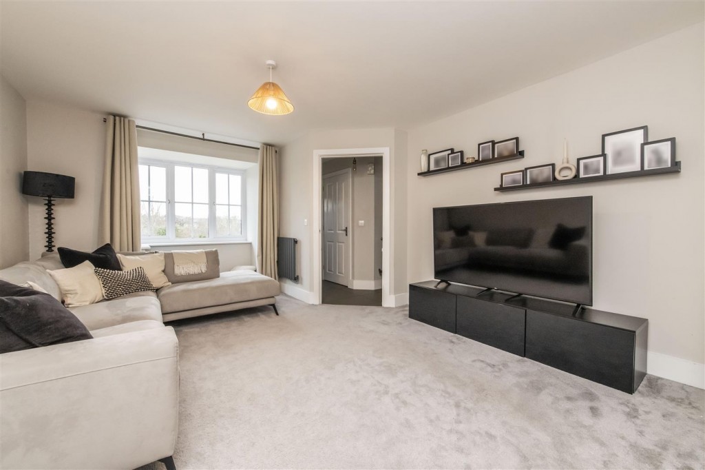 Images for Chalon Close, Wellingborough EAID:oscarjamesapi BID:6