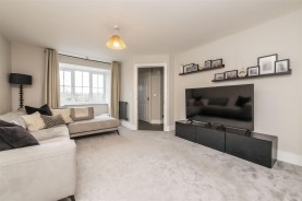 Images for Chalon Close, Wellingborough