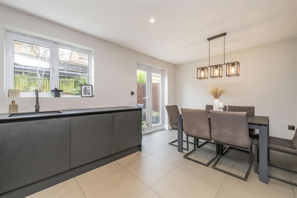 Images for Chalon Close, Wellingborough EAID:oscarjamesapi BID:6