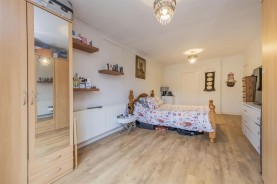 Images for Queensway, Burton Latimer