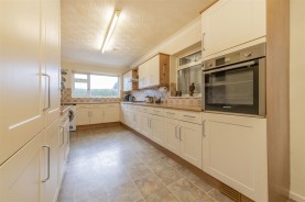 Images for Queensway, Burton Latimer