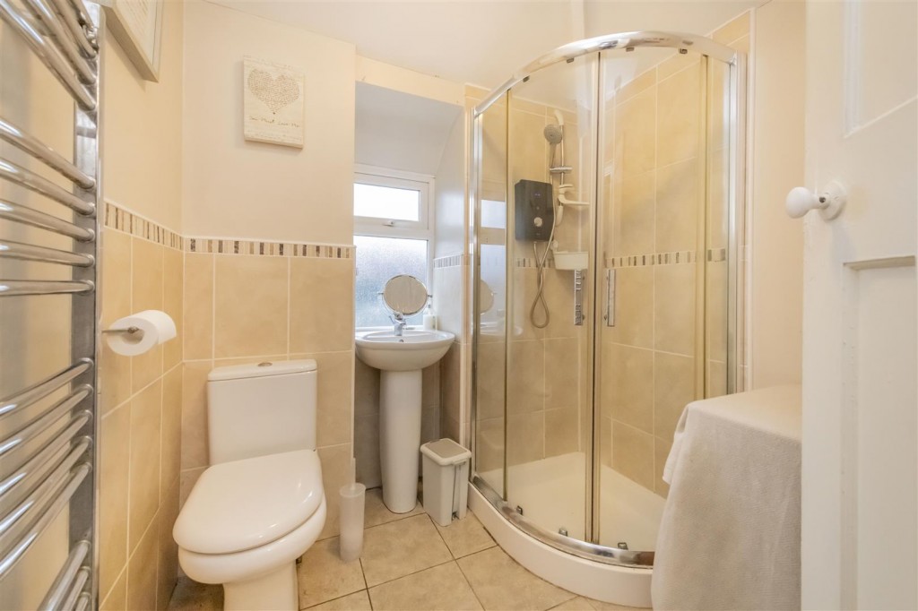 Images for Willow Road, Kettering EAID:oscarjamesapi BID:2