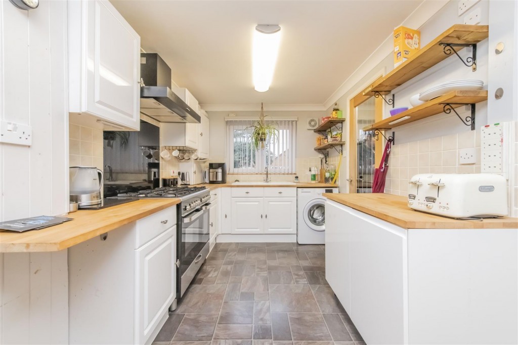 Images for Cromer Road, Finedon EAID:oscarjamesapi BID:3