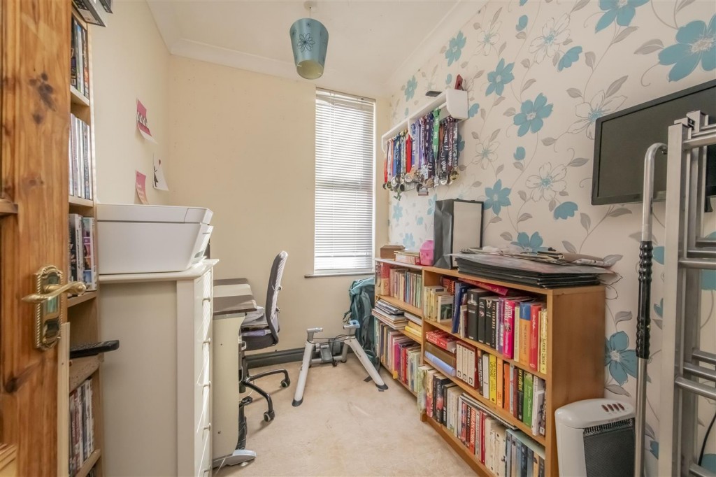 Images for Spencer Street, Burton Latimer EAID:oscarjamesapi BID:3