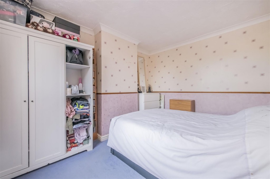 Images for Spencer Street, Burton Latimer EAID:oscarjamesapi BID:3
