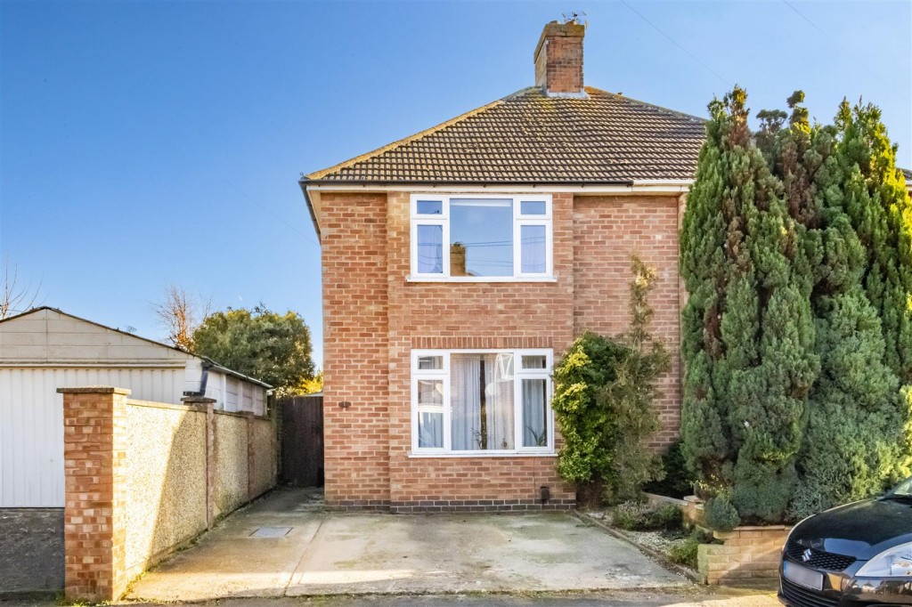 Images for Eady Road, Burton Latimer EAID:oscarjamesapi BID:3