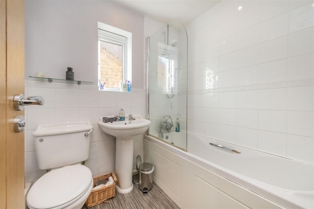 Images for Thatch Meadow Drive, Market Harborough EAID:oscarjamesapi BID:5