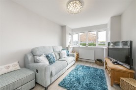 Images for Fleetwood Gardens, Market Harborough