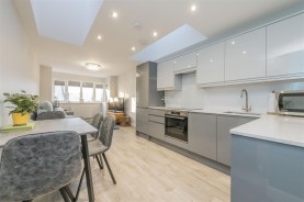 Images for Fleetwood Gardens, Market Harborough