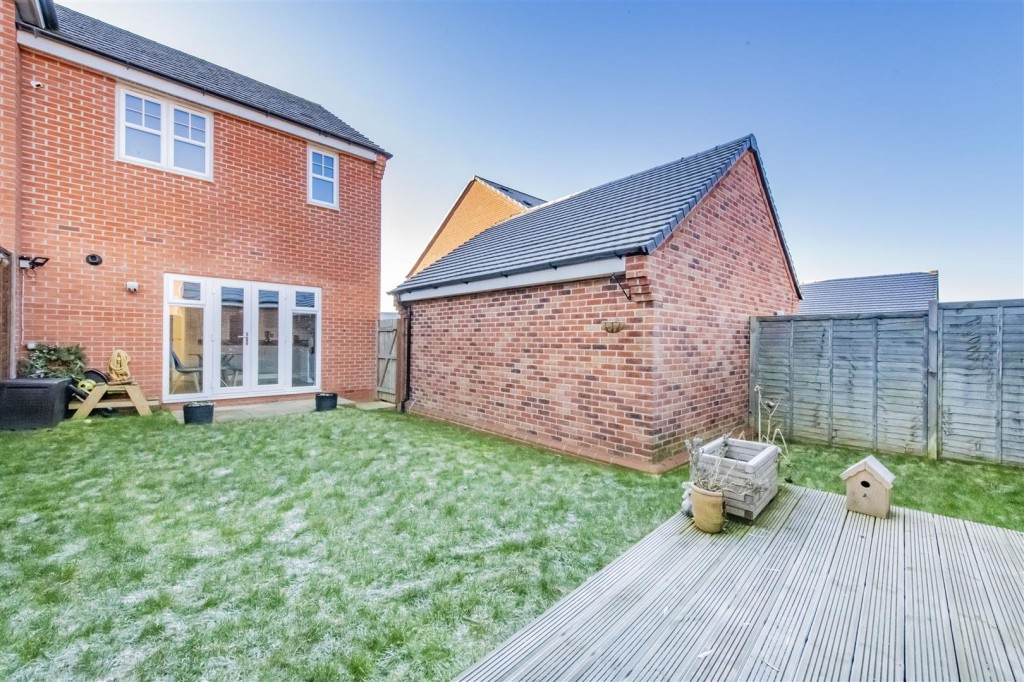 Images for Hanging Barrows, Boughton, Northampton EAID:oscarjamesapi BID:1