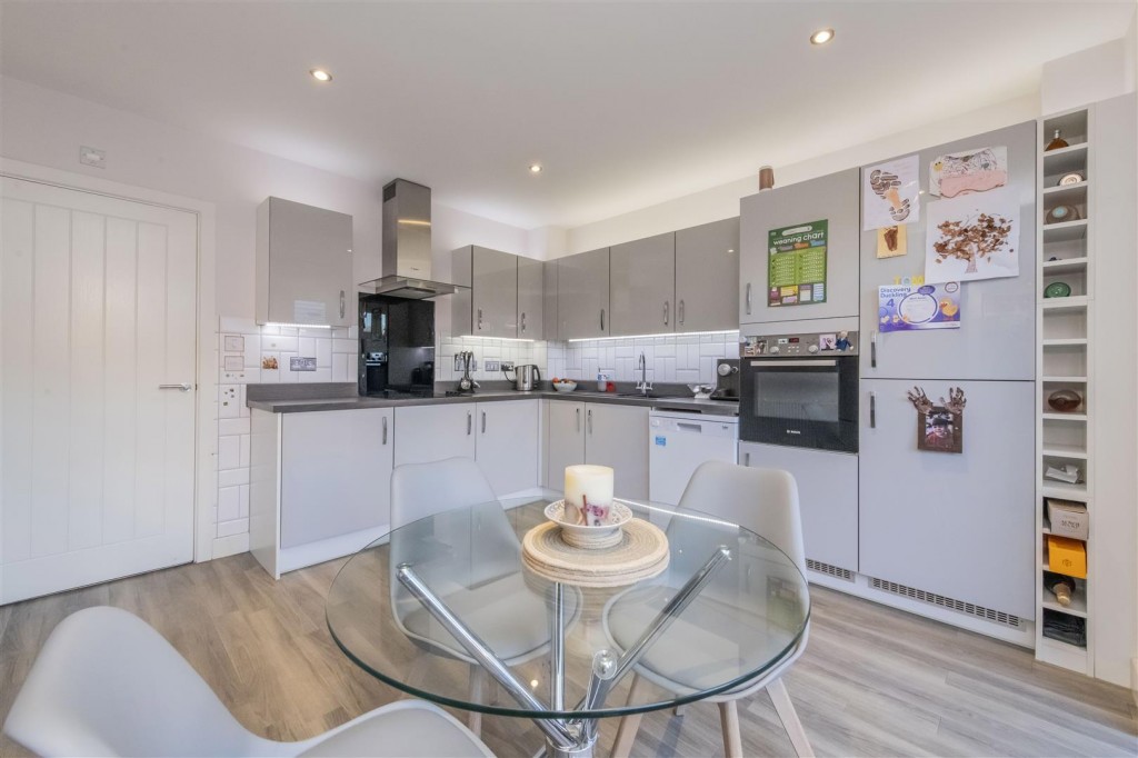 Images for Hanging Barrows, Boughton, Northampton EAID:oscarjamesapi BID:1