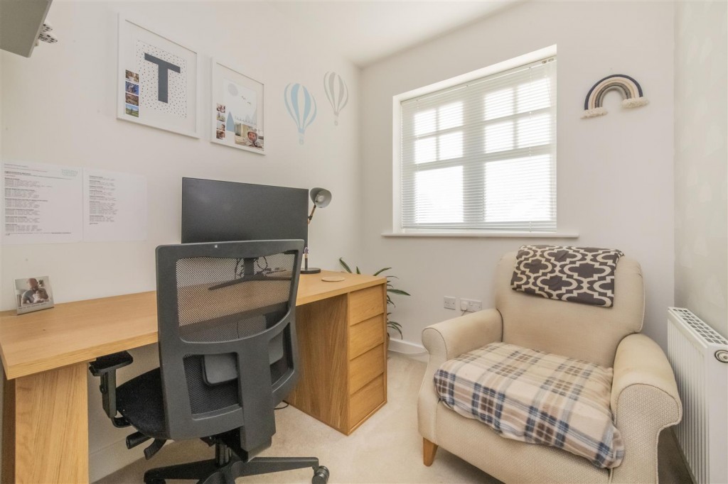 Images for Hanging Barrows, Boughton, Northampton EAID:oscarjamesapi BID:1