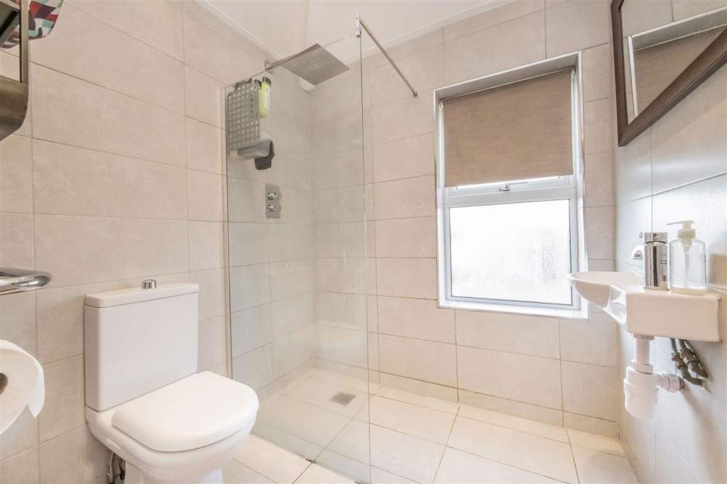 Images for Thrapston Road, Finedon EAID:oscarjamesapi BID:3