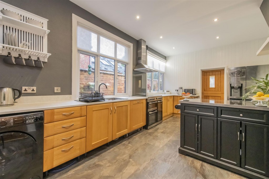 Images for Castle Street, Wellingborough EAID:oscarjamesapi BID:6