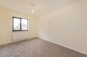 Images for Neale Avenue, Kettering
