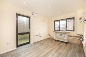 Images for Neale Avenue, Kettering