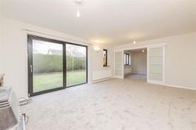 Images for Neale Avenue, Kettering
