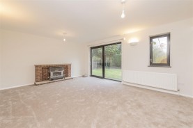 Images for Neale Avenue, Kettering