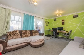 Images for Gannet Lane, Wellingborough
