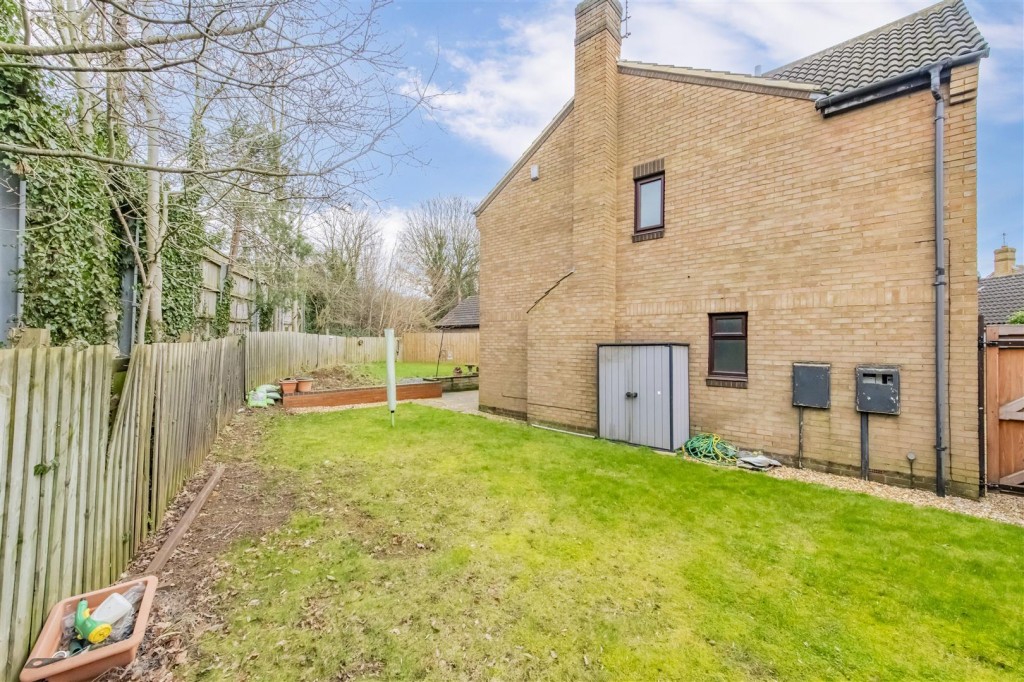 Images for Malvern Close, Kettering EAID:oscarjamesapi BID:2
