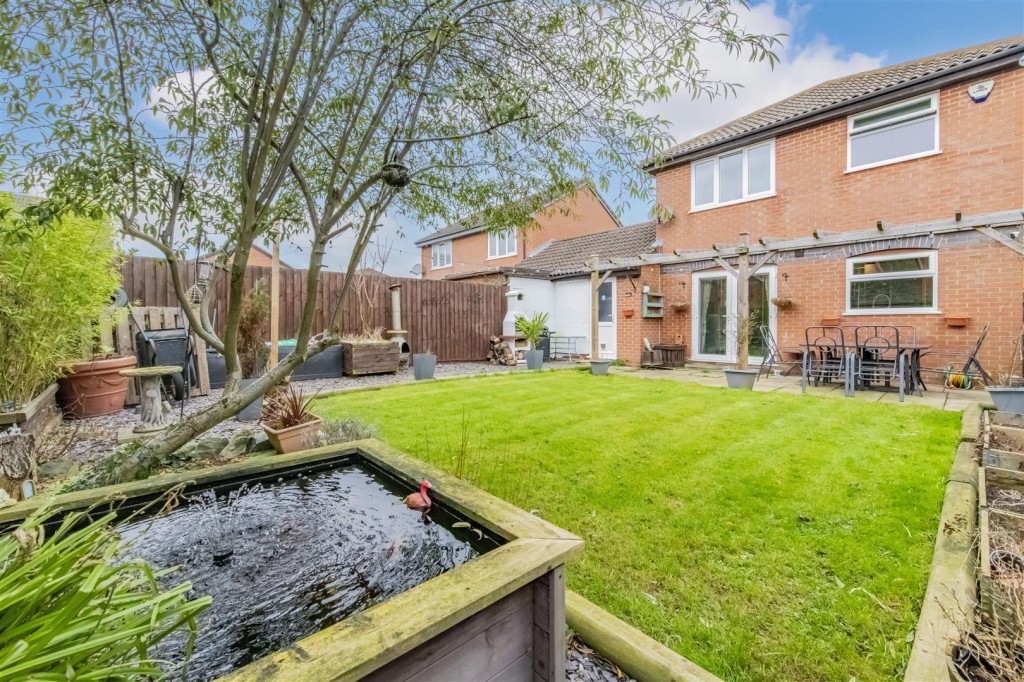 Images for Larchwood Close, Wellingborough EAID:oscarjamesapi BID:6