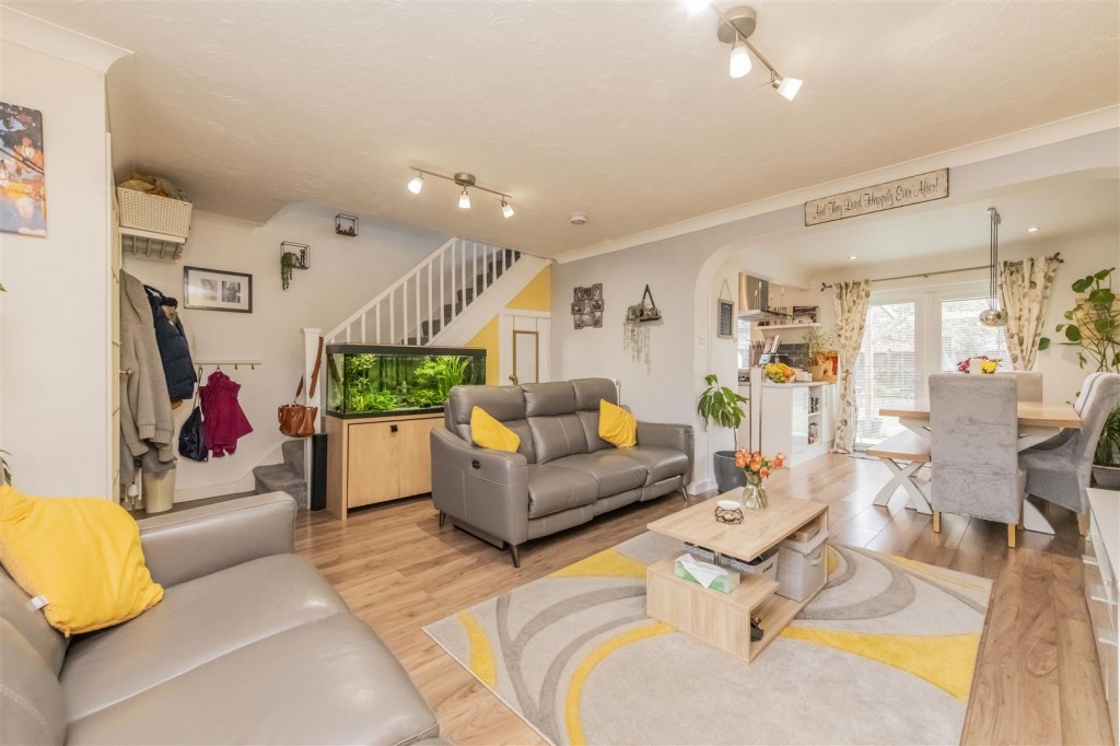 Images for Larchwood Close, Wellingborough EAID:oscarjamesapi BID:6
