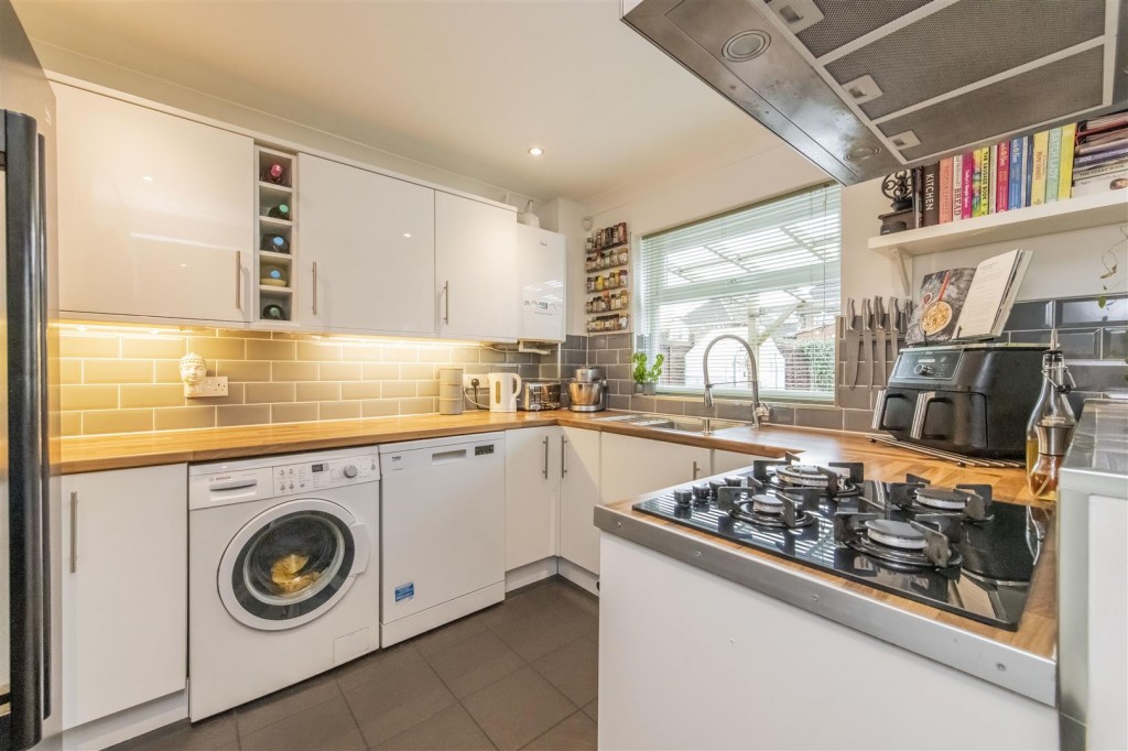 Images for Larchwood Close, Wellingborough EAID:oscarjamesapi BID:6