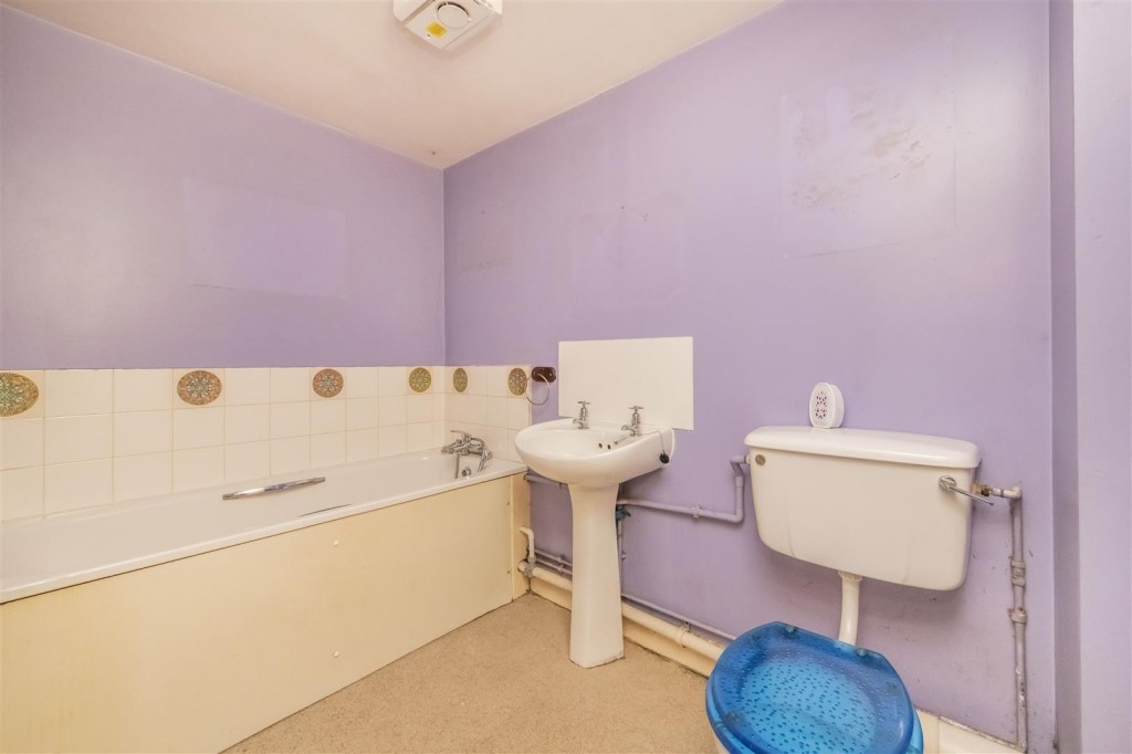 Images for Cyril Street, Northampton EAID:oscarjamesapi BID:1