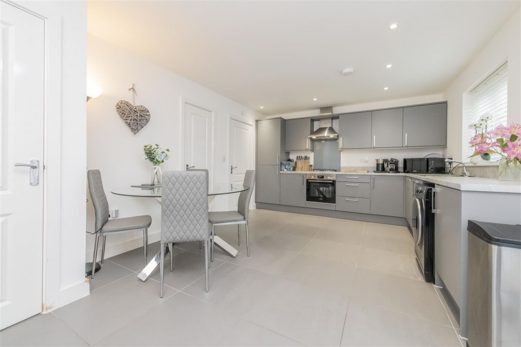 Images for Flinders Close, Oakley Vale, Corby EAID:oscarjamesapi BID:4