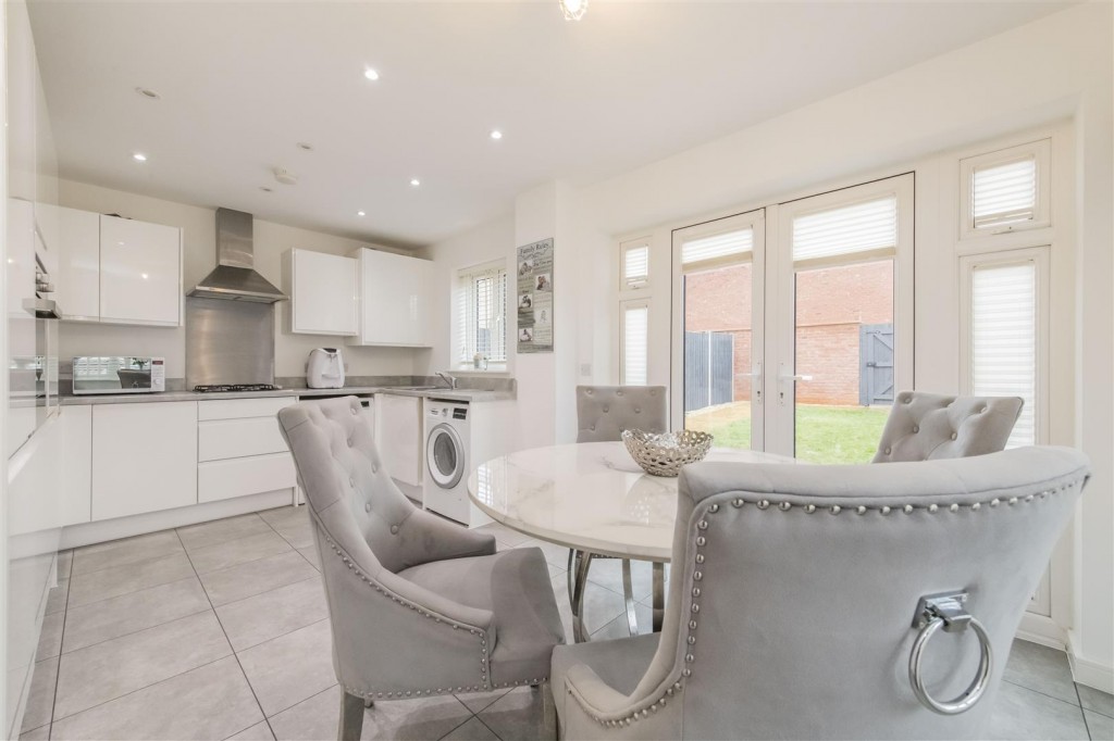 Images for Astwell Road, Stanton Cross, Wellingborough EAID:oscarjamesapi BID:6