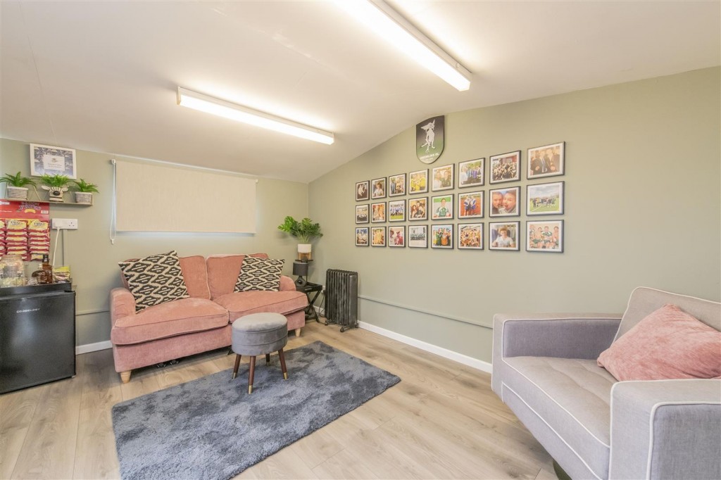 Images for Orlingbury Road, Isham EAID:oscarjamesapi BID:3