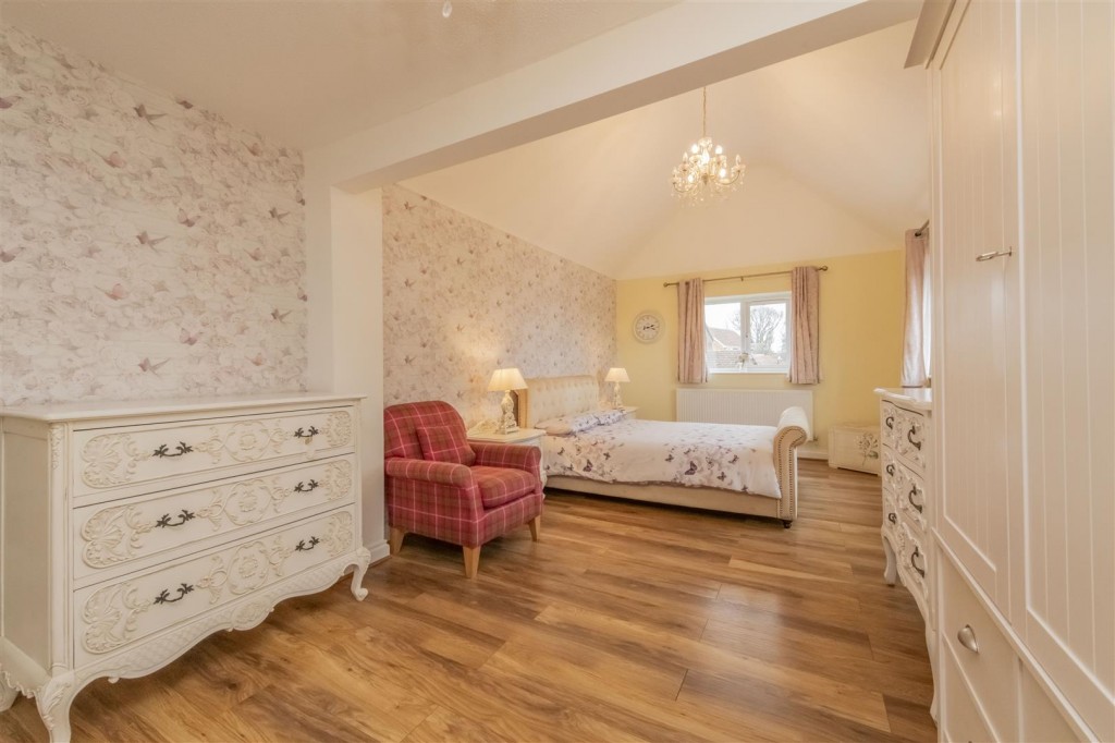 Images for Thomas Flawn Road, Irthlingborough, Wellingborough EAID:oscarjamesapi BID:6