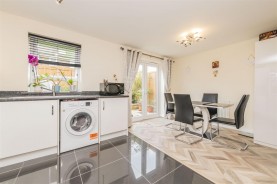 Images for Silverstone Road, Burton Latimer