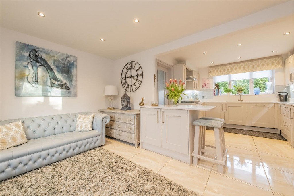 Images for Disbrowe Court, Chelveston EAID:oscarjamesapi BID:3