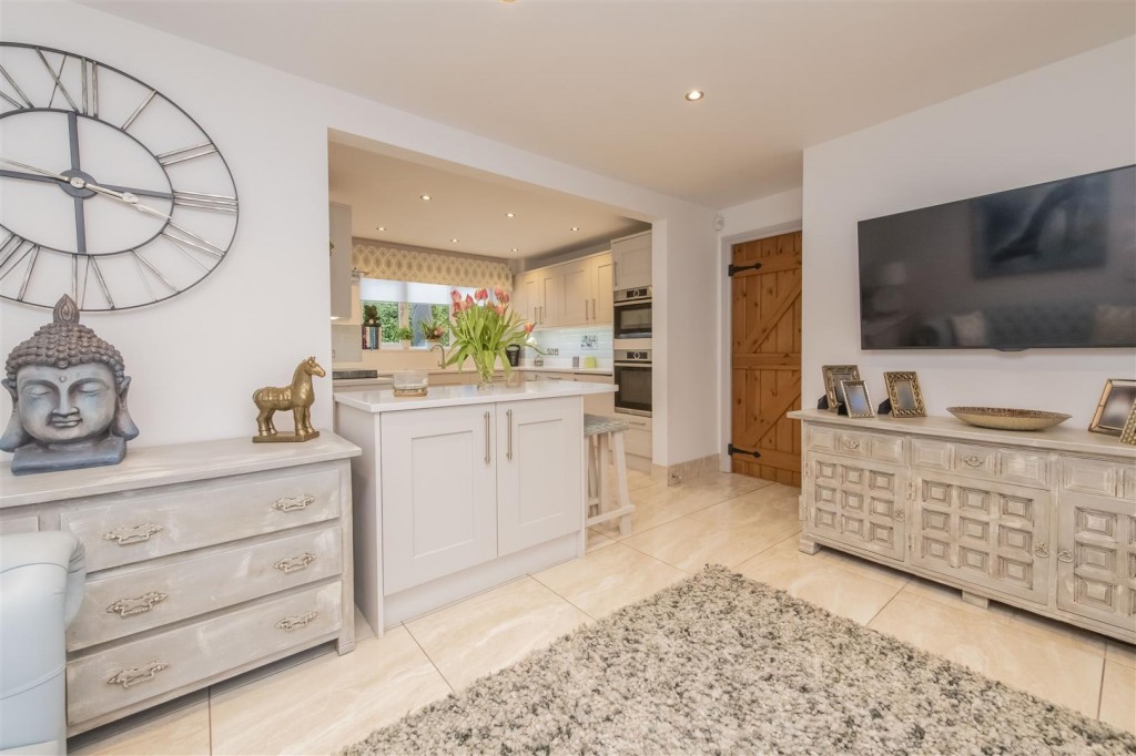 Images for Disbrowe Court, Chelveston EAID:oscarjamesapi BID:3