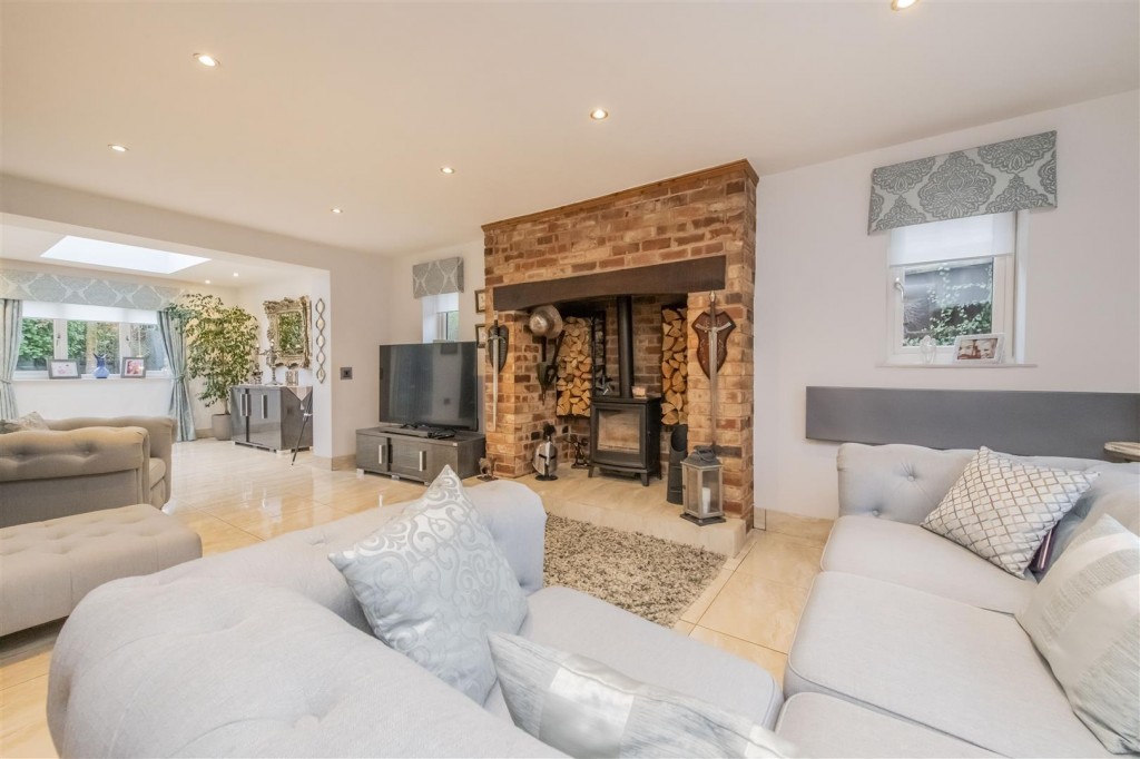 Images for Disbrowe Court, Chelveston EAID:oscarjamesapi BID:3