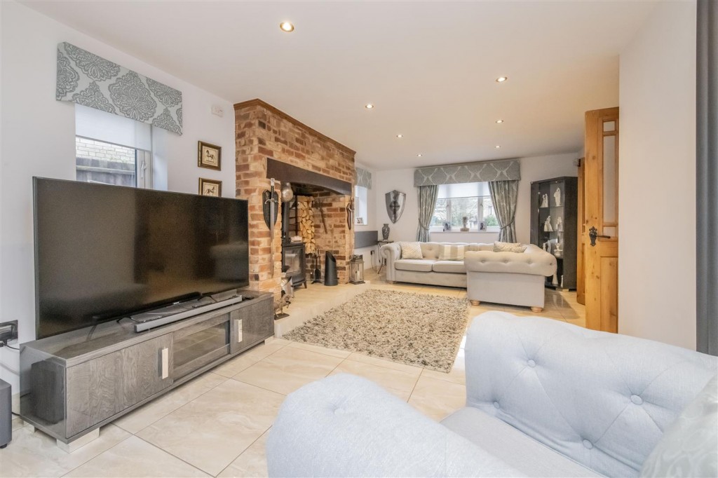 Images for Disbrowe Court, Chelveston EAID:oscarjamesapi BID:3